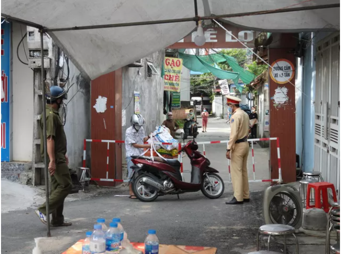 Chùm COVID-19 cộng đồng tăng thêm 10 ca, Hà Nam phong tỏa nhiều khu vực ảnh 1