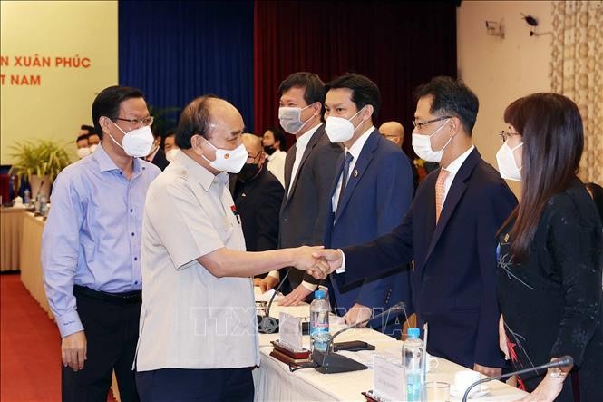 Chủ tịch nước Nguyễn Xuân Phúc gặp mặt Hội Doanh nhân trẻ Việt Nam ảnh 4