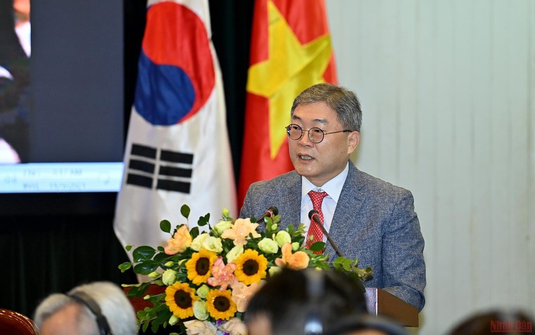 Quản trị khủng hoảng thông tin trong bối cảnh đại dịch COVID-19 ảnh 3