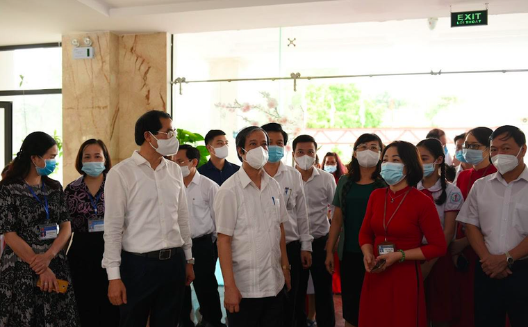 Thư của Bộ trưởng Bộ Giáo dục và Đào tạo gửi các nhà giáo nhân ngày 20/11 ảnh 1