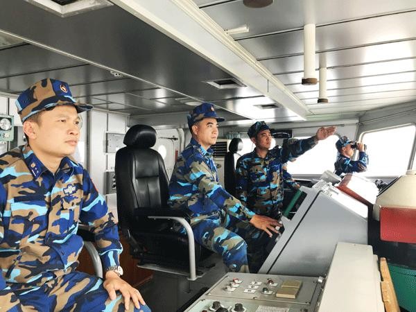 Trong trường hợp nào dưới đây Cảnh sát biển Việt Nam được hoạt động ngoài vùng biển Việt Nam? 