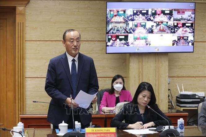 Bộ Y tế kêu gọi người dân tiêm vaccine phòng COVID-19 ảnh 1