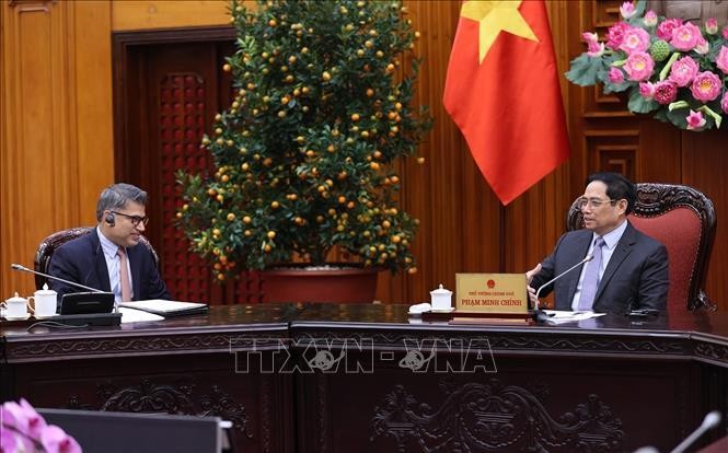 Đề nghị AstraZeneca tiếp tục cung cấp vaccine và thuốc điều trị COVID-19 thế hệ mới cho Việt Nam ảnh 1