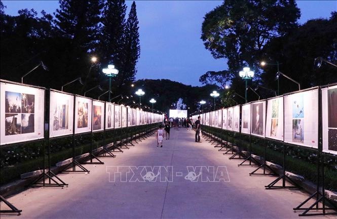 Khai mạc Triển lãm ảnh báo chí thế giới năm 2021 ảnh 1