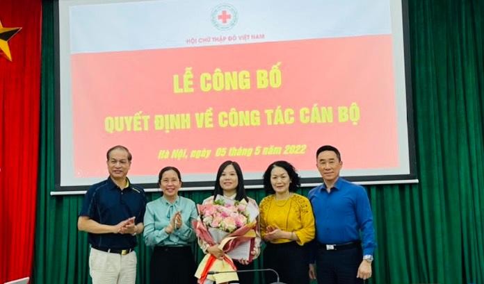 Tạp chí Nhân đạo có nữ Tổng Biên tập 39 tuổi ảnh 1