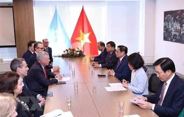 Thủ tướng tiếp, điện đàm với lãnh đạo các quỹ đầu tư và tập đoàn ảnh 1