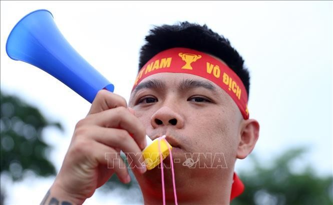 Người hâm mộ chờ đợi tấm HCV bóng đá nam của U23 Việt Nam ảnh 1