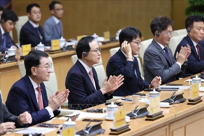 Đưa Việt Nam sớm trở thành một trung tâm trong chuỗi giá trị khu vực và toàn cầu ảnh 2