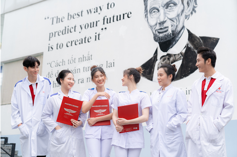 Trường đại học quốc tế đầu tiên tại Việt Nam đào tạo Bác sĩ y học cổ truyền ảnh 3