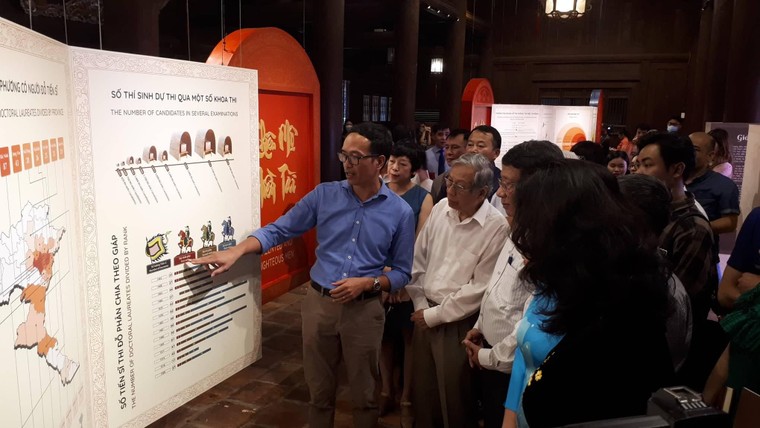 Trưng bày ‘Bia đá kể chuyện’ với chủ đề ‘Hiền tài là nguyên khí Quốc gia’ ảnh 1