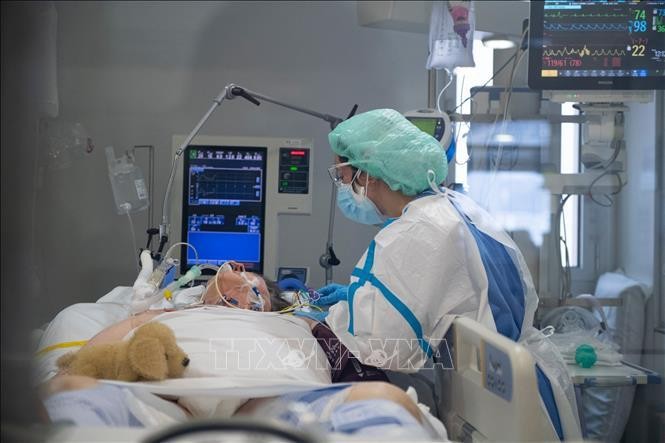 WHO cảnh báo dịch bệnh COVID-19 vẫn là mối đe dọa tiềm tàng ảnh 1