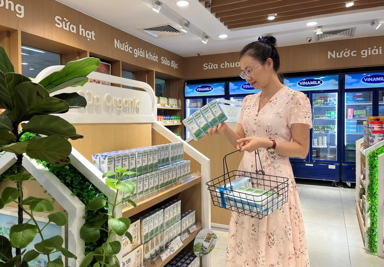 Nhìn lại hơn 1 thập kỉ tạo dựng nền tảng 'bền và vững' của Vinamilk ảnh 2