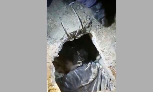 Câu chuyện đẫm nước mắt của những đứa trẻ mồ côi sau thảm họa động đất ảnh 1