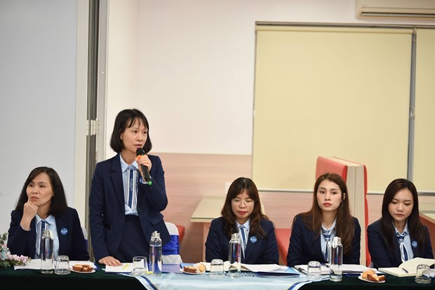 Giáo viên sốt ruột ngóng hướng dẫn thi tốt nghiệp trung học phổ thông ảnh 1