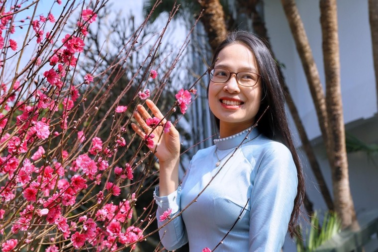 Chiêm ngưỡng vẻ đẹp của phụ nữ Thủ đô trong Tuần lễ Áo dài ảnh 2