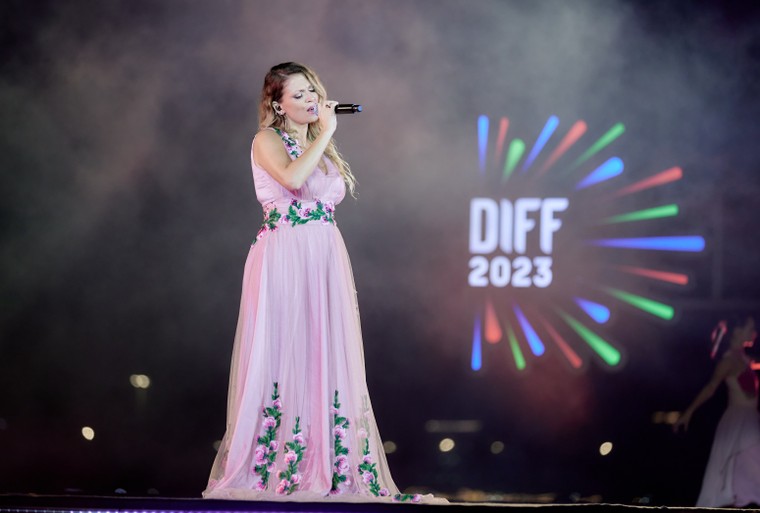 Hơn 5.000 khán giả vỡ òa cảm xúc trong đêm thi pháo hoa thứ hai của DIFF 2023 ảnh 3