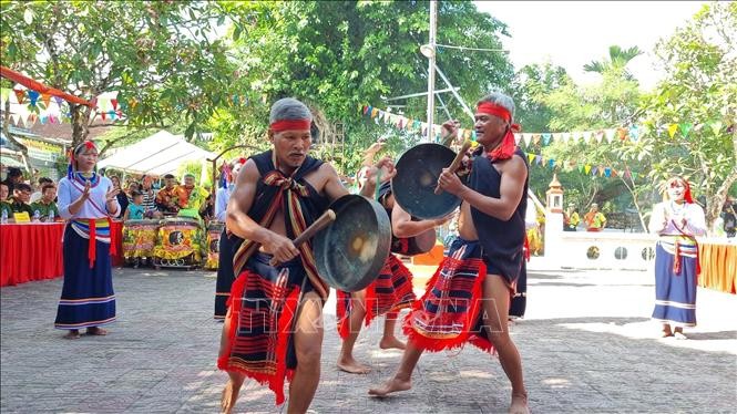 Đặc sắc Lễ hội Điện Trường Bà ảnh 2