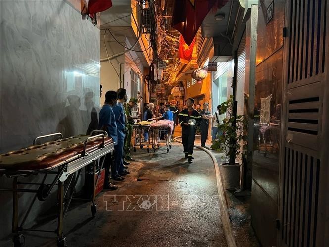 Hà Nội: Cháy nhà trọ trong đêm, ít nhất 17 người thương vong ảnh 4