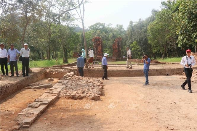 Bảo tồn nguyên vẹn các giá trị gốc của con đường cổ ở Mỹ Sơn ảnh 1