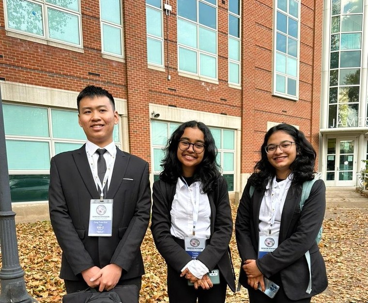 Nhỏ tuổi nhất bảng, học sinh Việt Nam vẫn xuất sắc giành huy chương vàng tranh biện thế giới ảnh 3