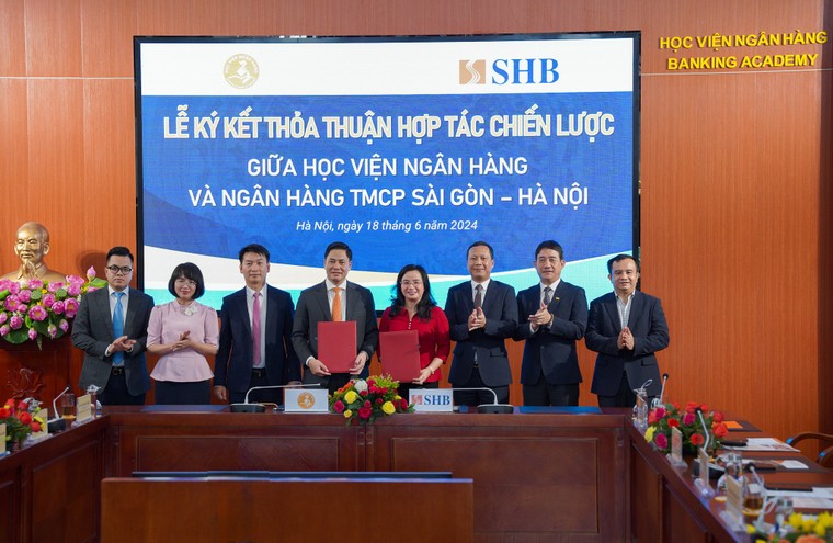 SHB và Học viện Ngân hàng hợp tác toàn diện phát triển nguồn nhân lực chất lượng cao ảnh 1