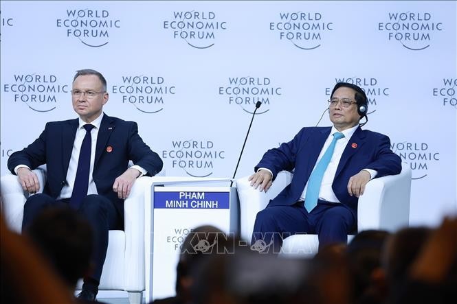 Thủ tướng phát biểu tại Phiên toàn thể Hội nghị thường niên các nhà tiên phong lần thứ 15 của WEF ảnh 3