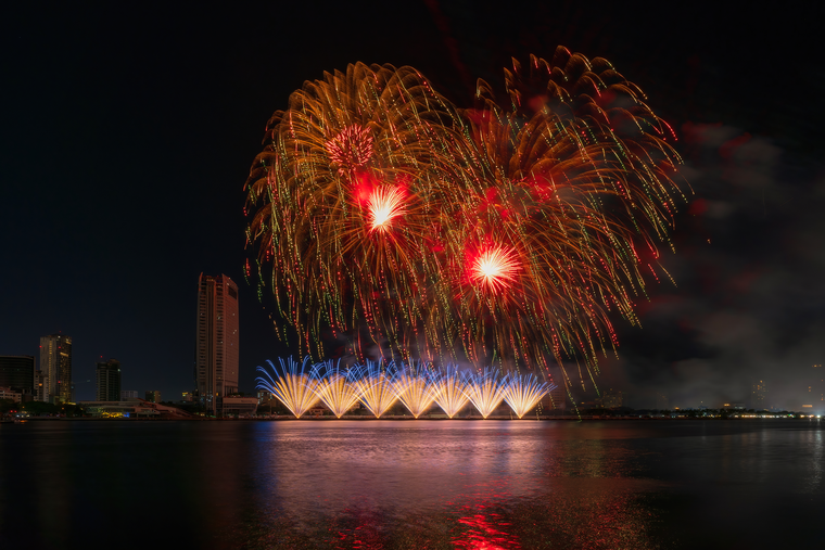 Nhìn lại những khoảnh khắc pháo hoa đẹp nhất đưa Trung Quốc và Phần Lan vào chung kết DIFF 2024 ảnh 2