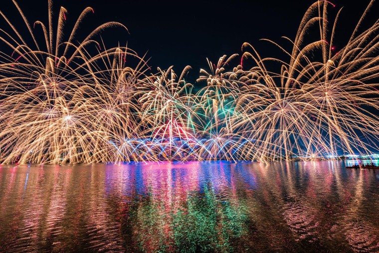 Nhìn lại những khoảnh khắc pháo hoa đẹp nhất đưa Trung Quốc và Phần Lan vào chung kết DIFF 2024 ảnh 7