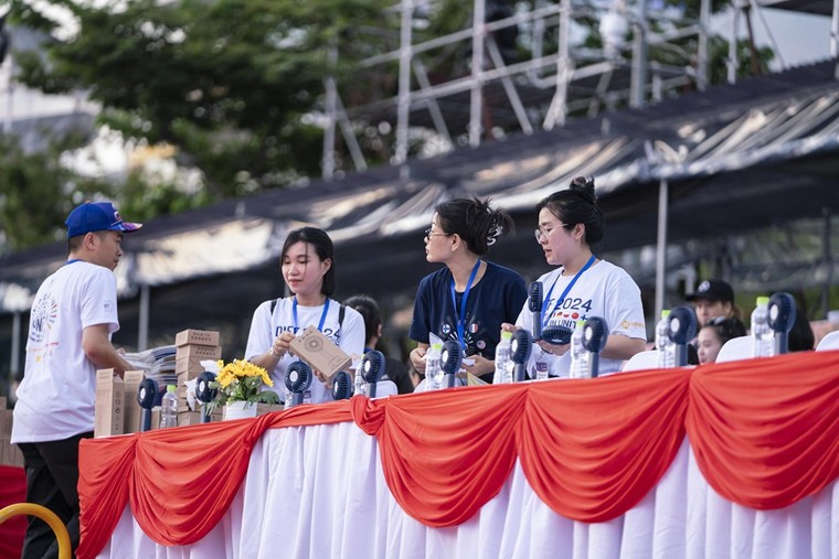 DIFF 2024: Đầu tư hàng trăm tỷ đồng và gần 2.000 người cống hiến thầm lặng ảnh 5