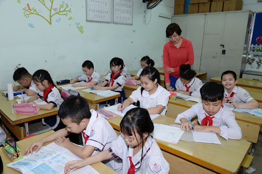 Nhiều nguy cơ dịch bệnh lúc chuyển mùa ảnh 2