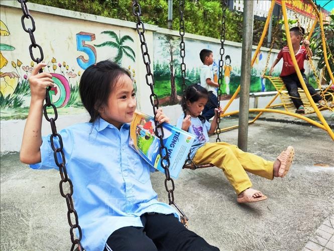 Ổn định việc ăn, ở và học tập cho 107 học sinh thôn Làng Nủ ảnh 5