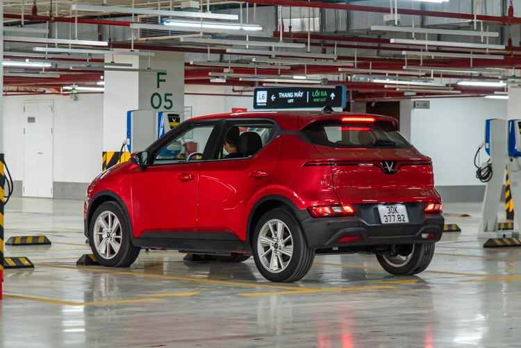 Trải nghiệm của chủ xe VinFast VF 5 Plus: “Càng lái càng thấy hay, nhiều công nghệ an toàn, chi phí nuôi quá rẻ” ảnh 3