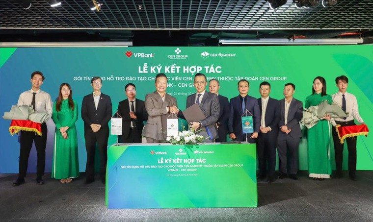 VPBank và Cen Academy ký kết hợp tác hỗ trợ tín dụng đào tạo cho các học viên ảnh 1