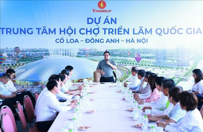 Thủ tướng kiểm tra tiến độ thi công dự án Trung tâm Hội chợ Triển lãm Quốc gia ảnh 1