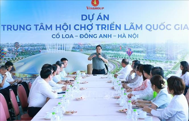 Thủ tướng kiểm tra tiến độ thi công dự án Trung tâm Hội chợ Triển lãm Quốc gia ảnh 2