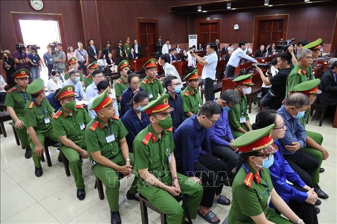 Xét xử phúc thẩm vụ án Vạn Thịnh Phát giai đoạn 1: Trương Mỹ Lan cùng 47 bị cáo hầu tòa ảnh 2