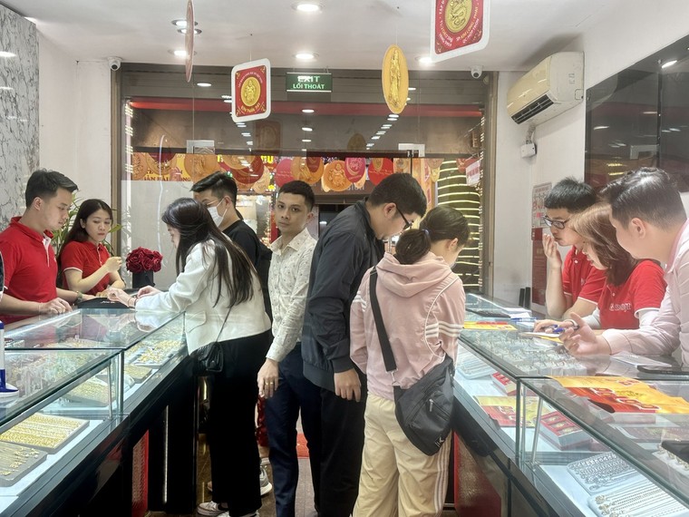 Tháo gỡ bất cập trong quản lý thị trường vàng ảnh 1