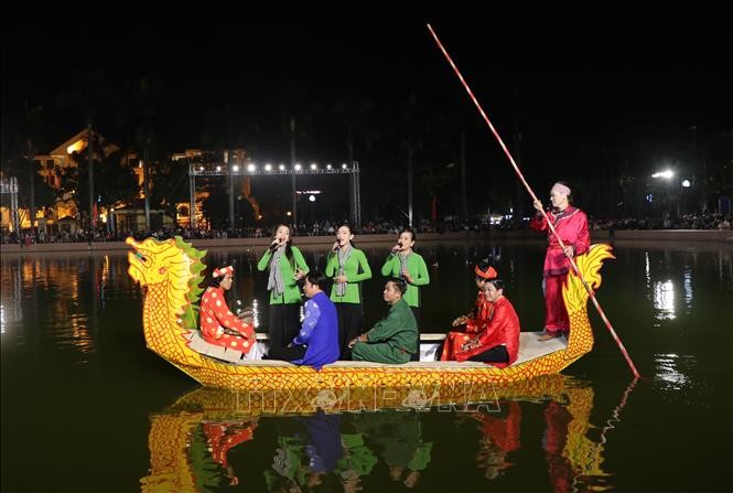 Đặc sắc chương trình giao lưu "Sắc màu di sản" ảnh 2