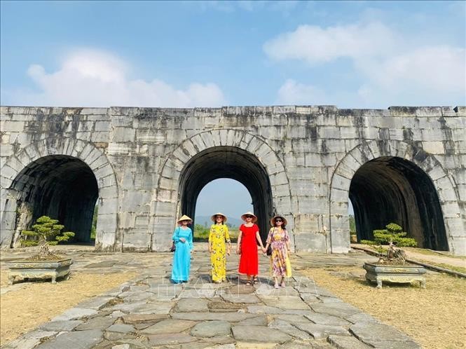 Miễn vé tham quan Thành nhà Hồ trong Ngày Di sản văn hóa Việt Nam ảnh 1
