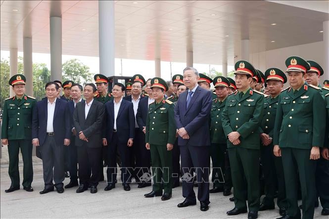 Tổng Bí thư Tô Lâm thăm và làm việc tại Bảo tàng Lịch sử Quân sự Việt Nam ảnh 5