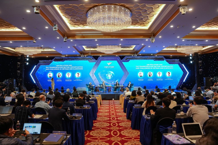 Nhà khoa học VinFuture nói gì về xe máy xăng khi ô nhiễm không khí gây tử vong cao hơn COVID-19? ảnh 1