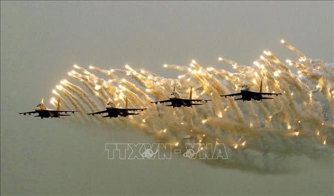 Tích cực luyện tập chuẩn bị cho ngày khai mạc Triển lãm Quốc phòng quốc tế Việt Nam ảnh 6