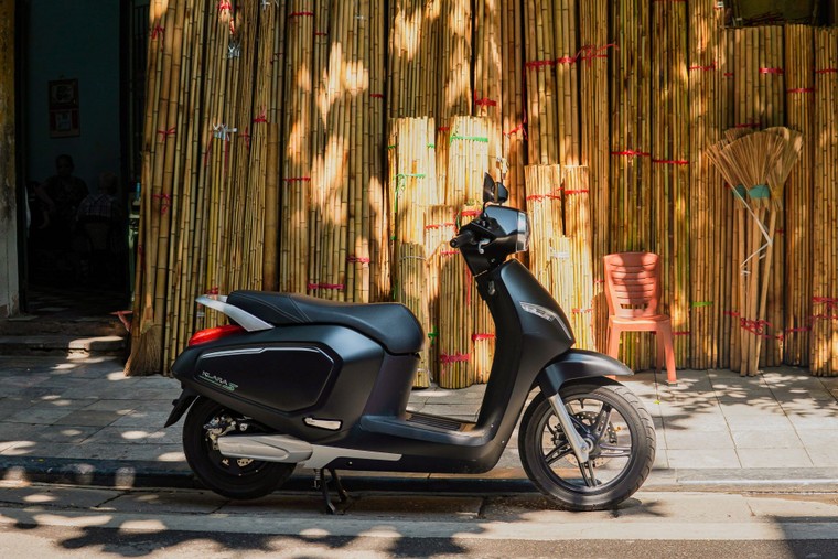 Người dùng “được quá nhiều” khi đổi từ xe máy xăng qua xe điện VinFast ảnh 1