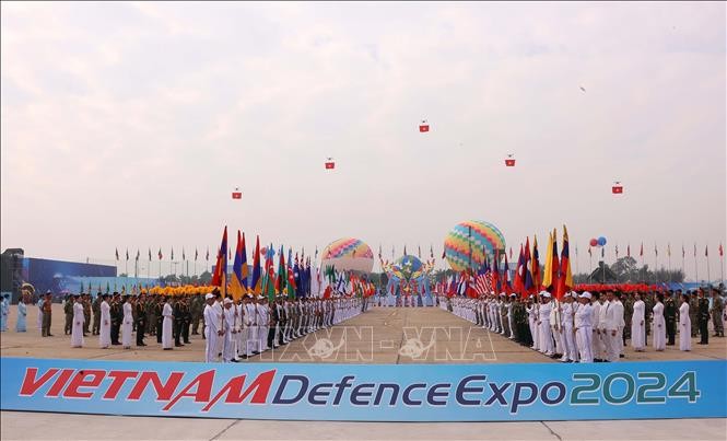 Tổng duyệt Triển lãm Quốc phòng quốc tế Việt Nam năm 2024 ảnh 11