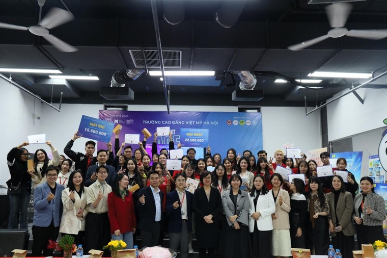 Sinh viên Cao đẳng Việt Mỹ Hà Nội giải quyết bài toán doanh nghiệp tại cuộc thi "The Next Agency" ảnh 1