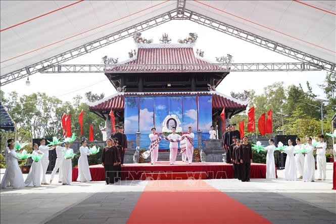 Trang trọng Lễ giỗ nữ Anh hùng Võ Thị Sáu ảnh 3