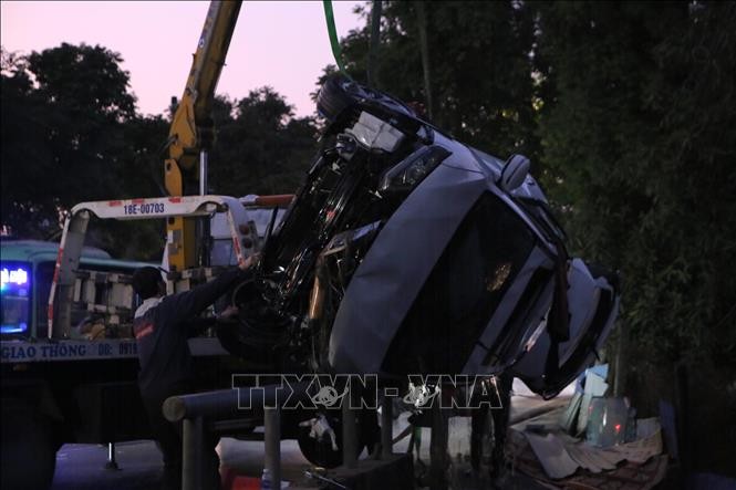 Thủ tướng chỉ đạo khắc phục hậu quả vụ tai nạn giao thông đặc biệt nghiêm trọng ở Nam Định ảnh 1