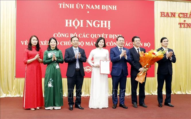 Tinh gọn bộ máy: Triển khai nhiệm vụ theo mô hình tổ chức mới, đảm bảo chế độ cho cán bộ nghỉ trước tuổi ảnh 3