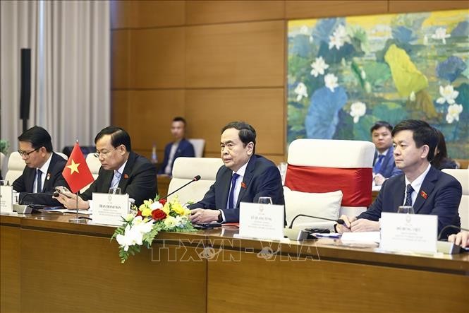 Chủ tịch Quốc hội Trần Thanh Mẫn hội kiến Thủ tướng New Zealand Christopher Luxon ảnh 2