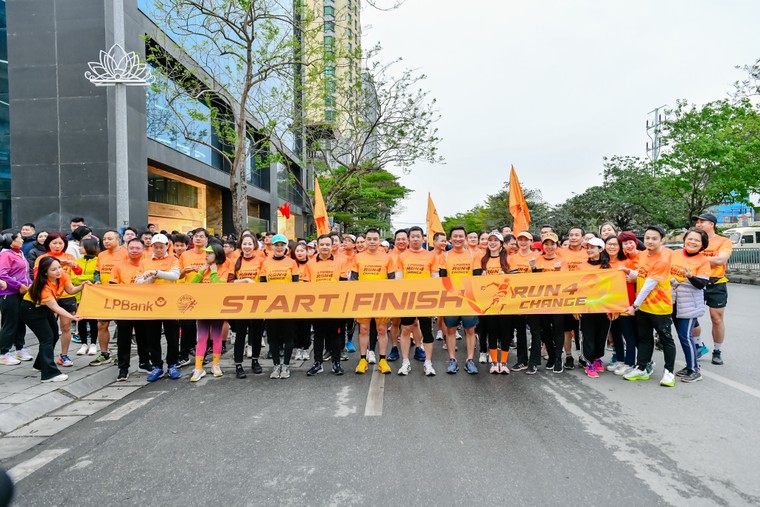 Giải chạy trực tuyến LPBank Run4change 2025: Ngày hội thể thao, lan toả thông điệp nhân văn sâu sắc ảnh 1